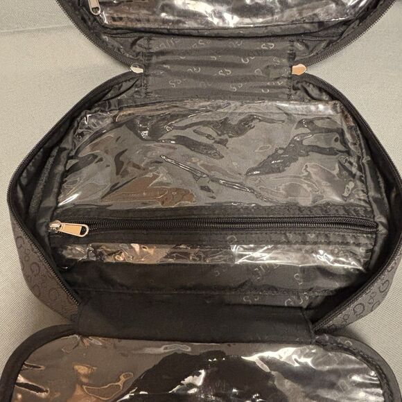 GUESS Hanging Toiletry/Cosmetic/Travel Bag Vintage Style Black Guess Logo Purse - Picture 14 of 15